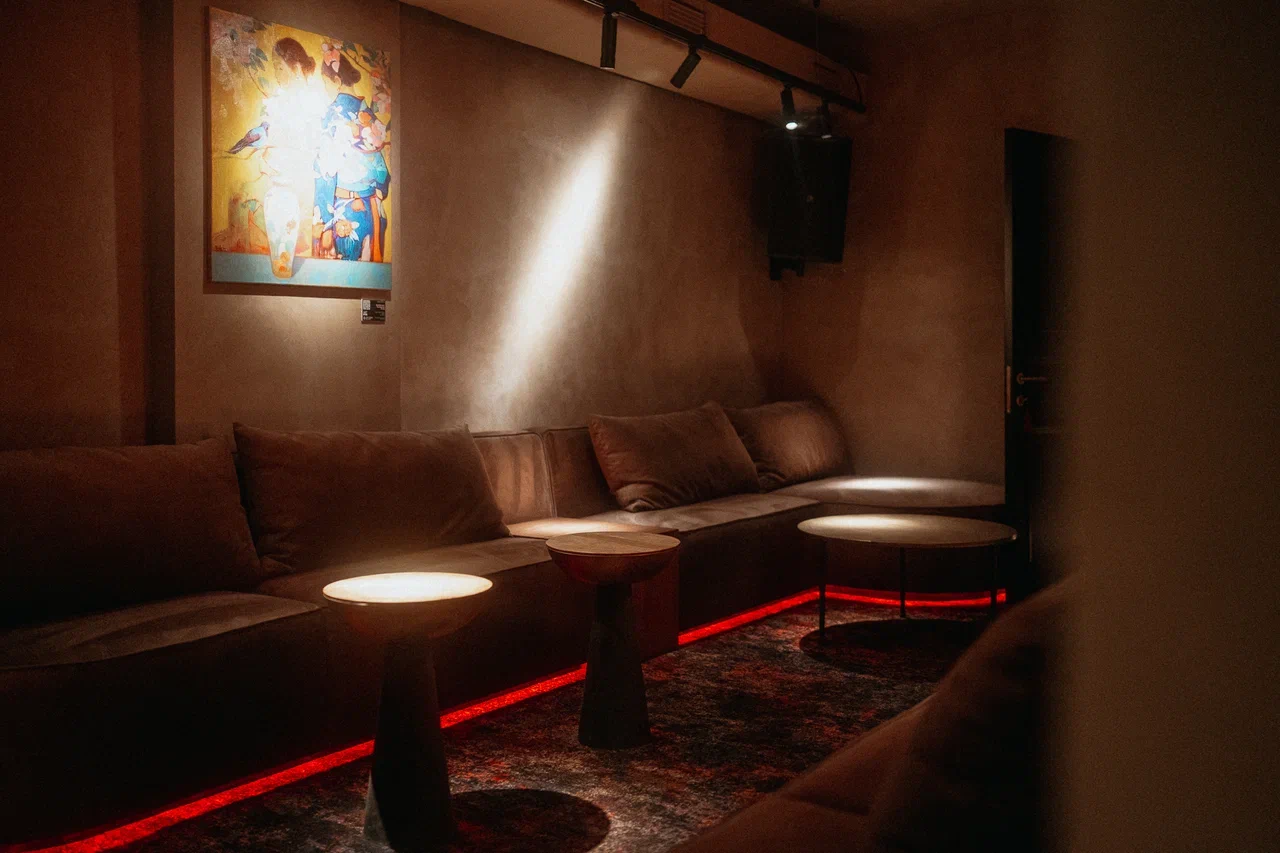 Интерьер Mendeleev Bar & Music
